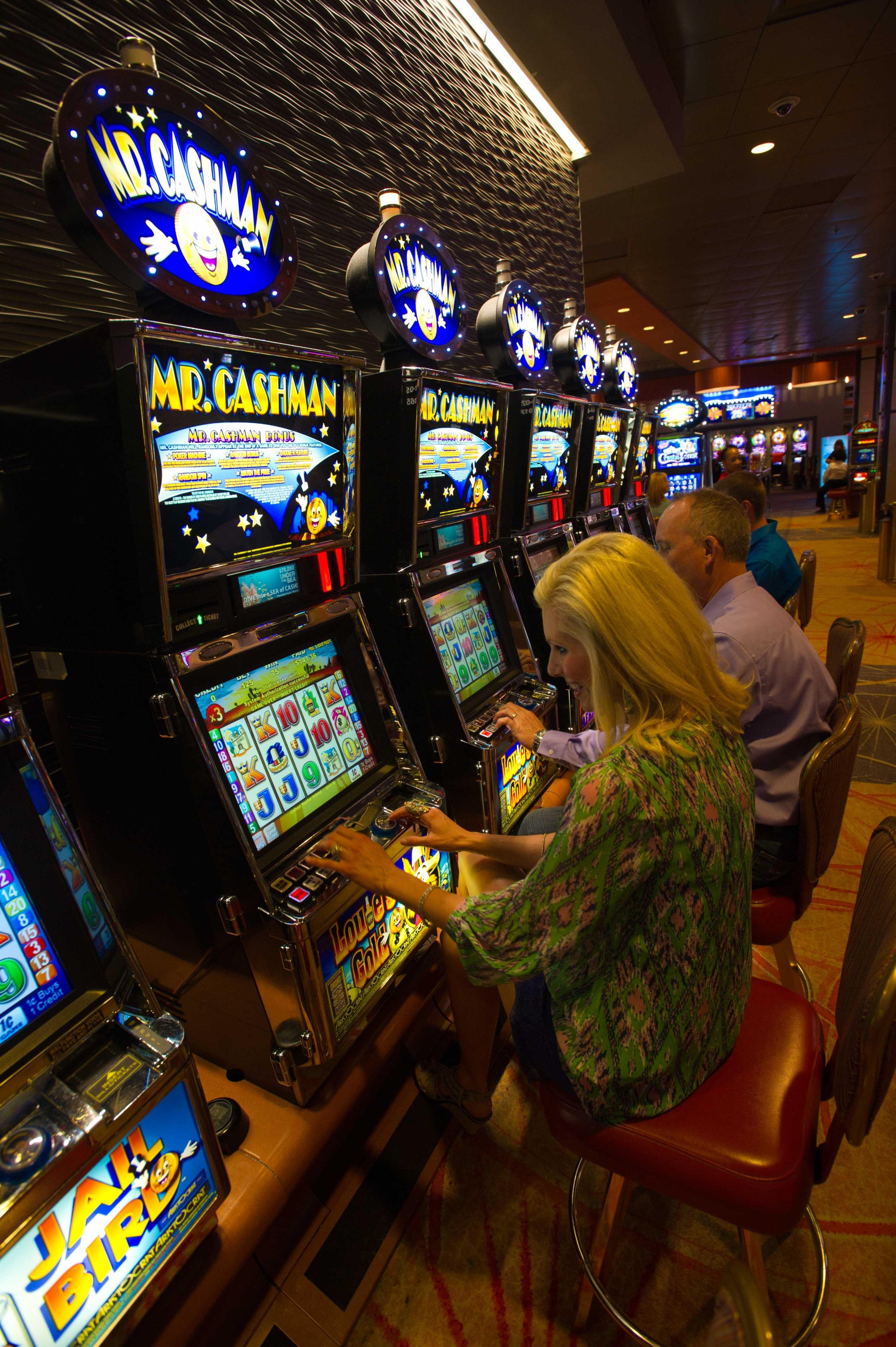 €4400 No deposit bonus casino at CoolCat Casino