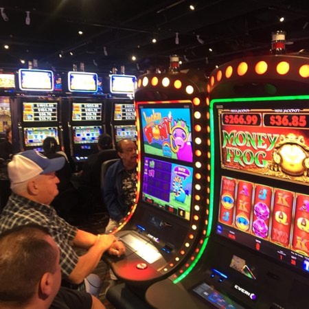 £1025 no deposit bonus code at Slots Of Dubai Casino