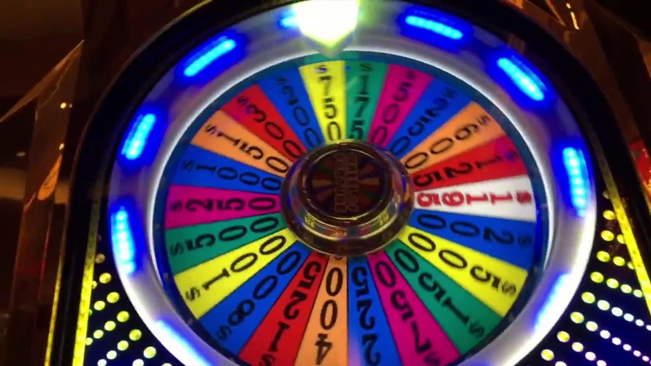270 Free spins no deposit casino at Treasure Island Jackpots Casino (Sloto Cash Mirror)