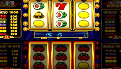 $690 Free chip casino at Royal Vegas Casino