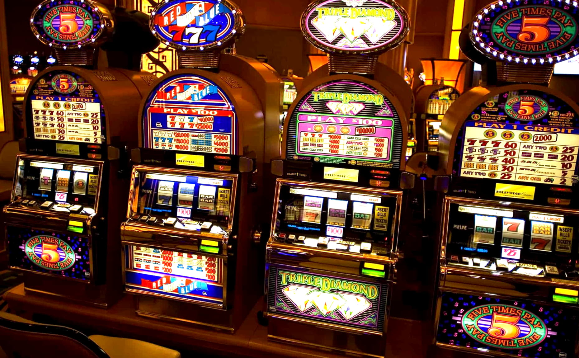 €666 Mobile freeroll slot tournament at Vegas Casino Online