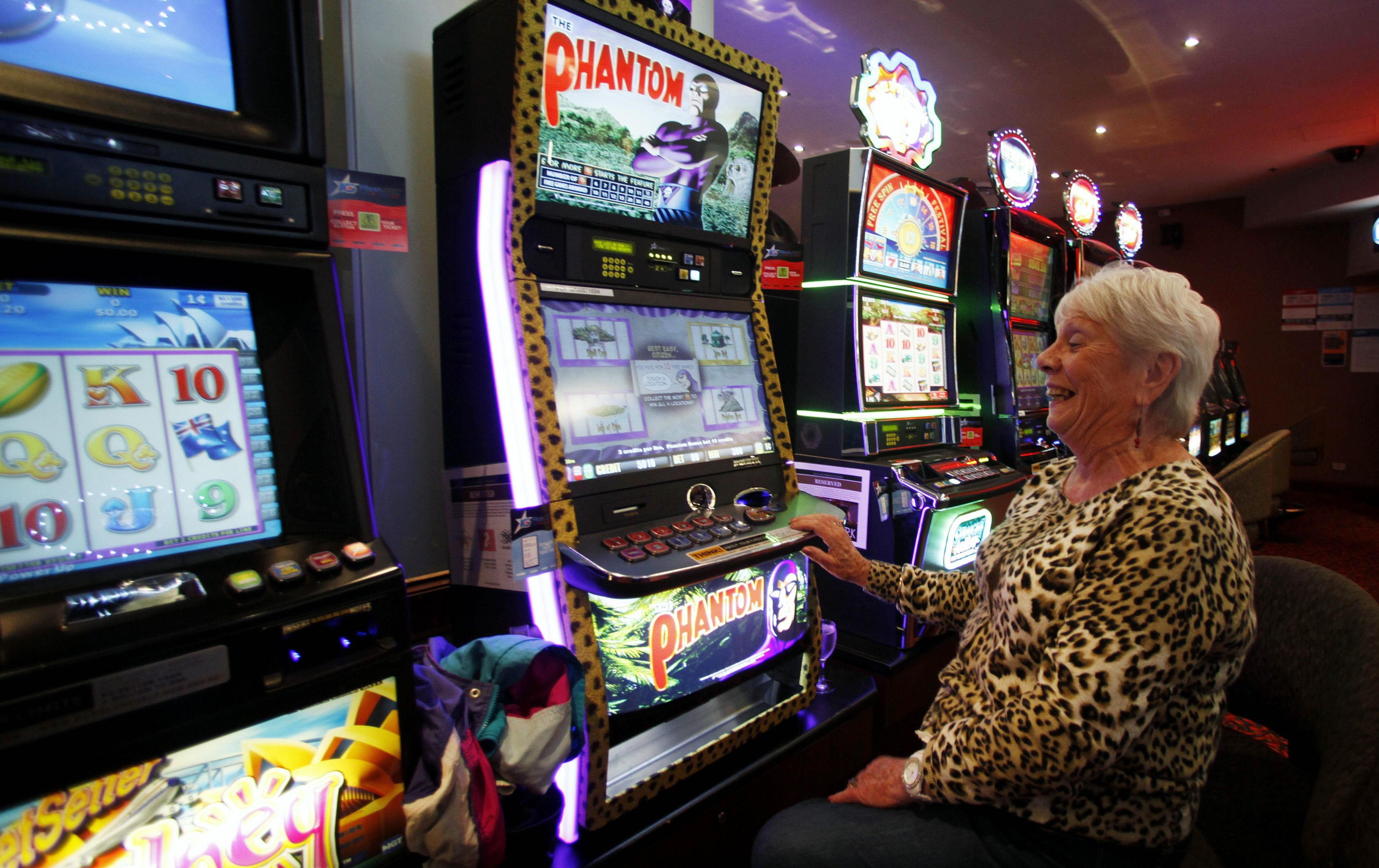 33 Free Spins at Treasure Island Jackpots Casino (Sloto Cash Mirror)