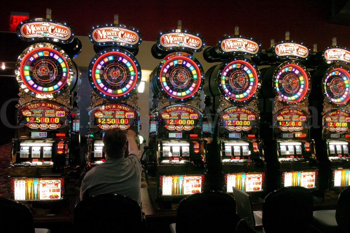 €220 free chip casino at Two-Up Casino