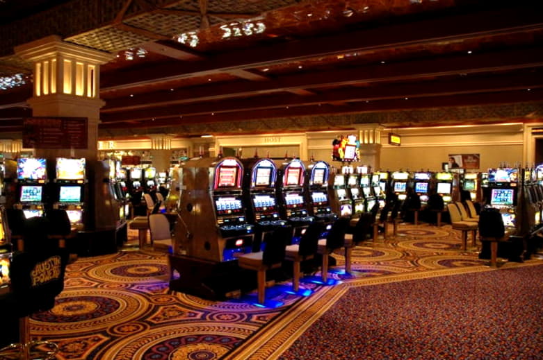 175 free casino spins at CoolCat Casino