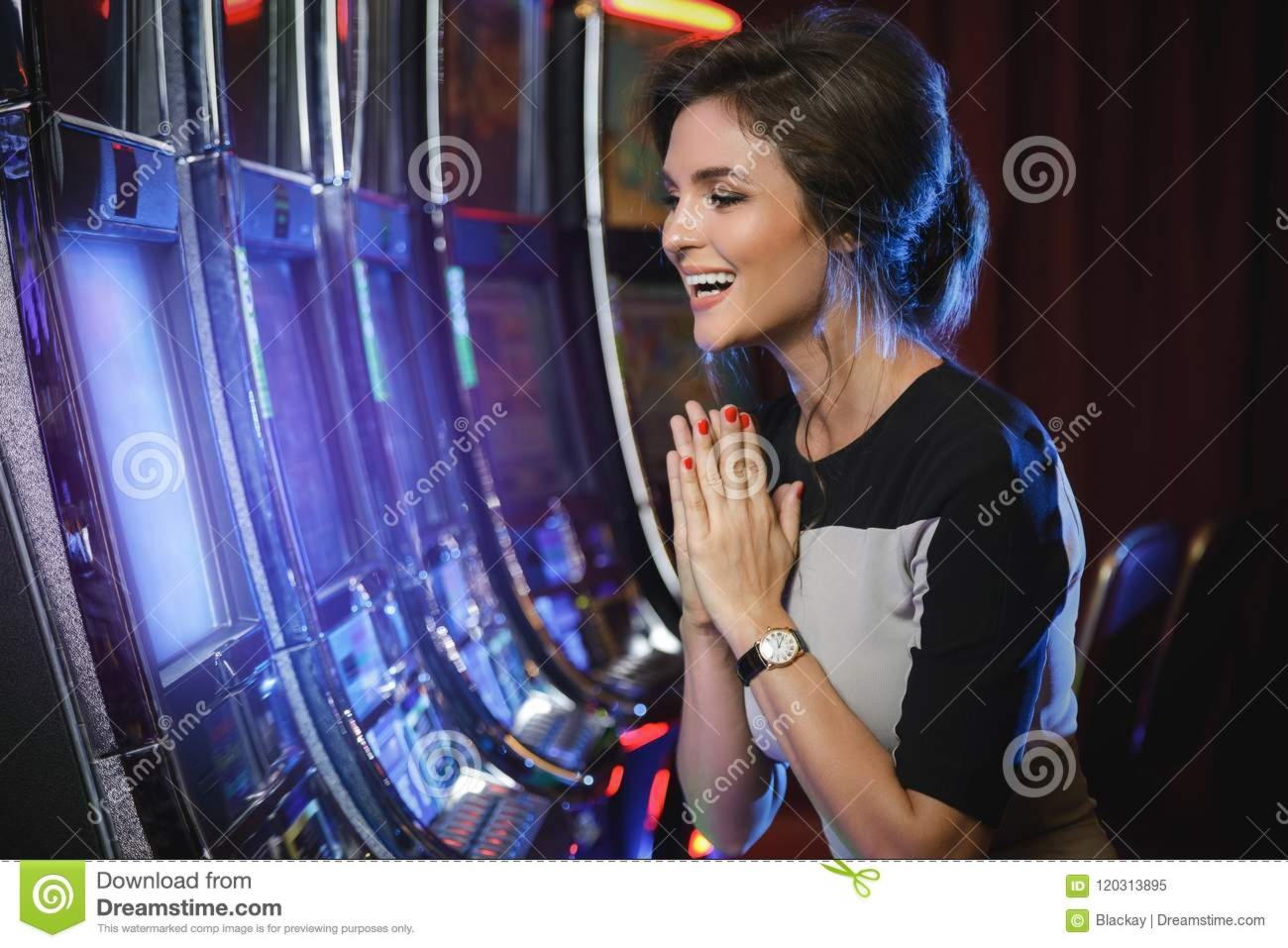 £3025 NO DEPOSIT CASINO BONUS at All Slots Casino