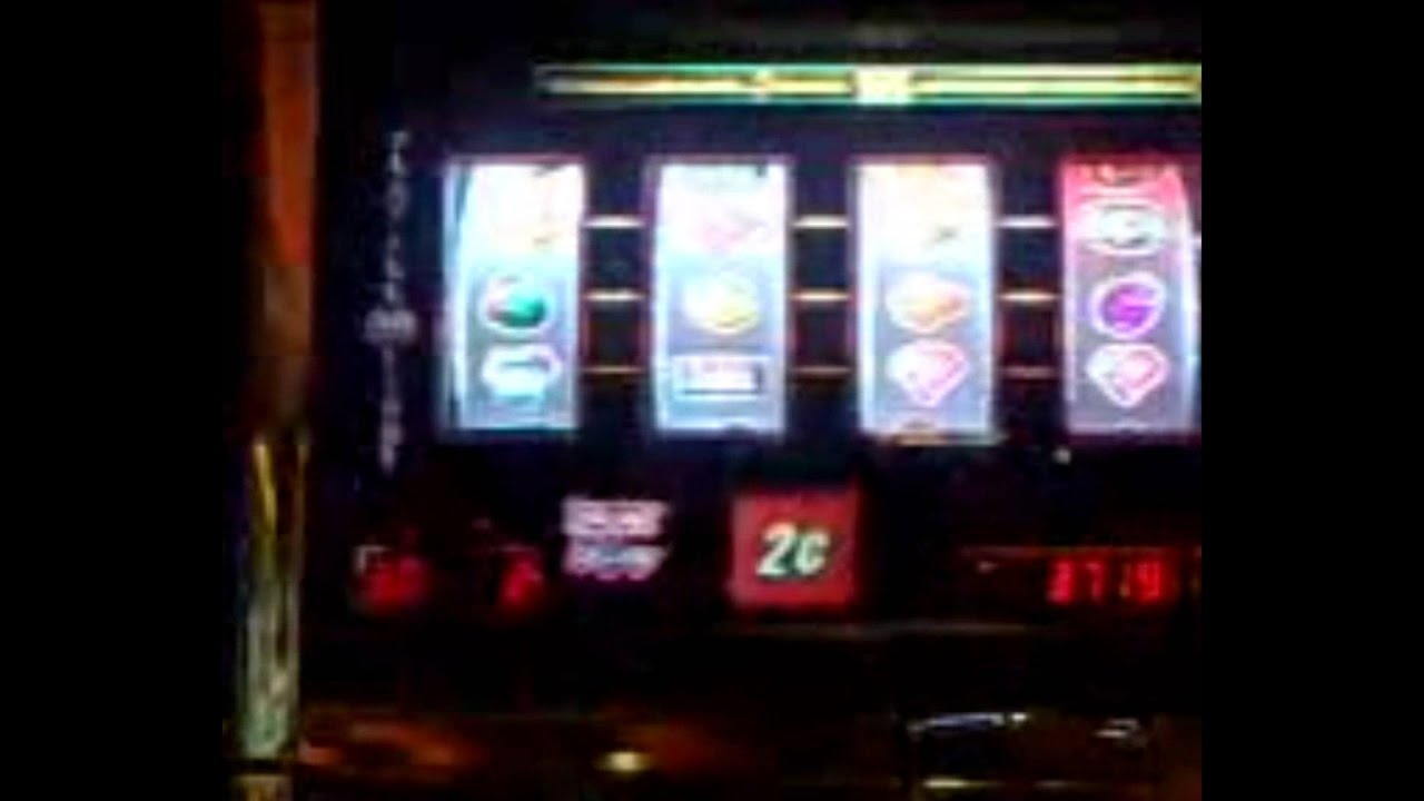 255 Free casino spins at Uptown Pokies Casino