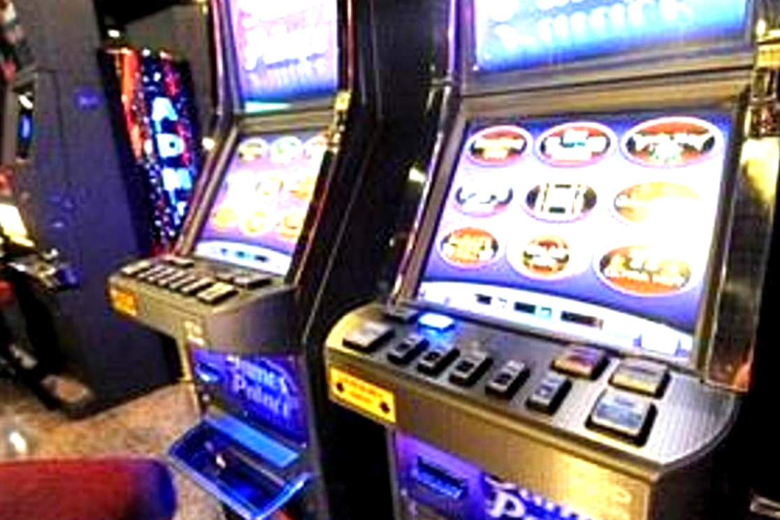110 FREE Spins at Golden Lion Casino