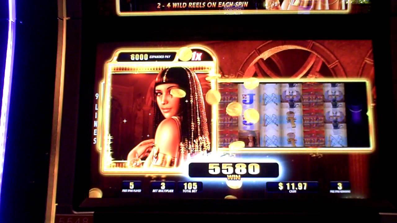€975 Daily freeroll slot tournament at Eclipse Casino