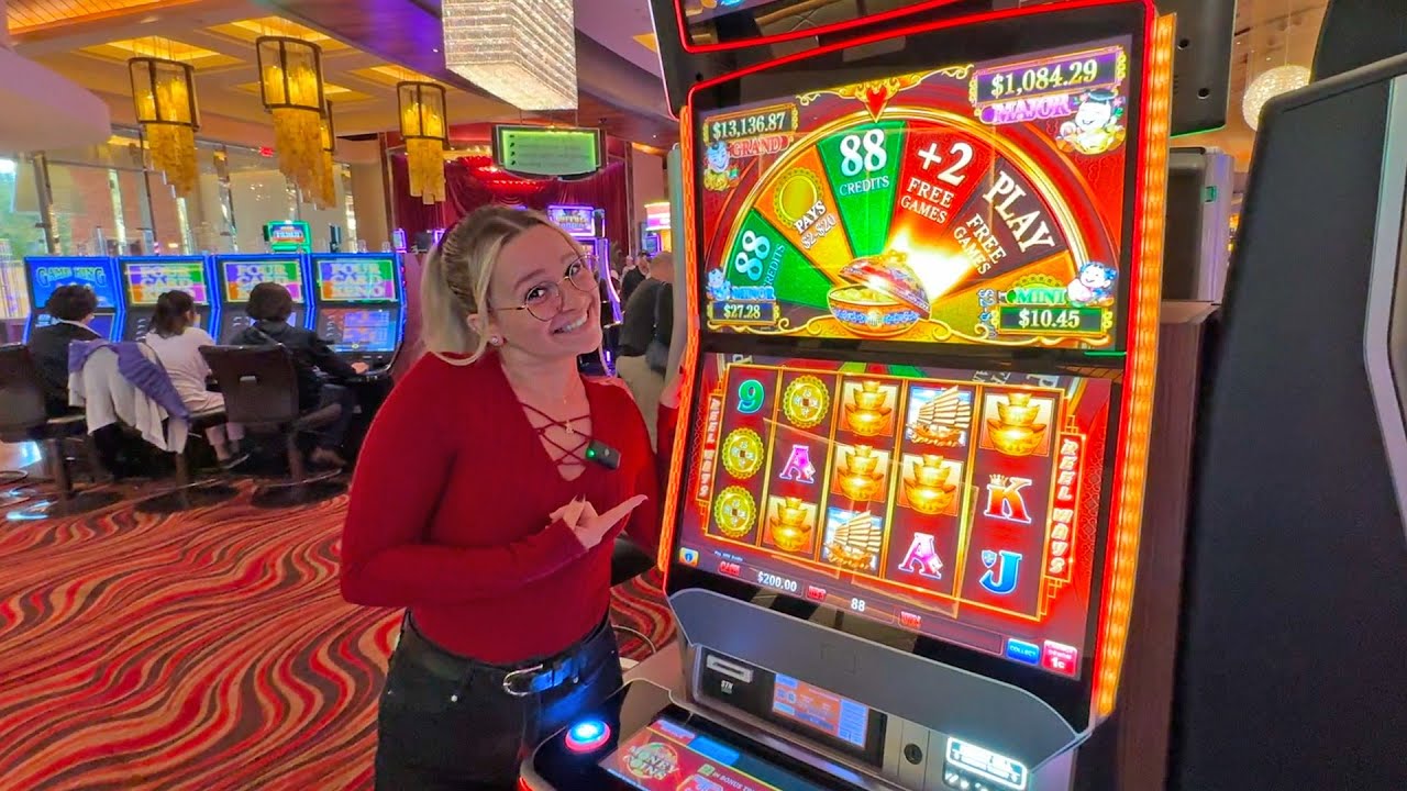 She Only Put In $200 And This Happened! (Las Vegas Slot Play BABY!)