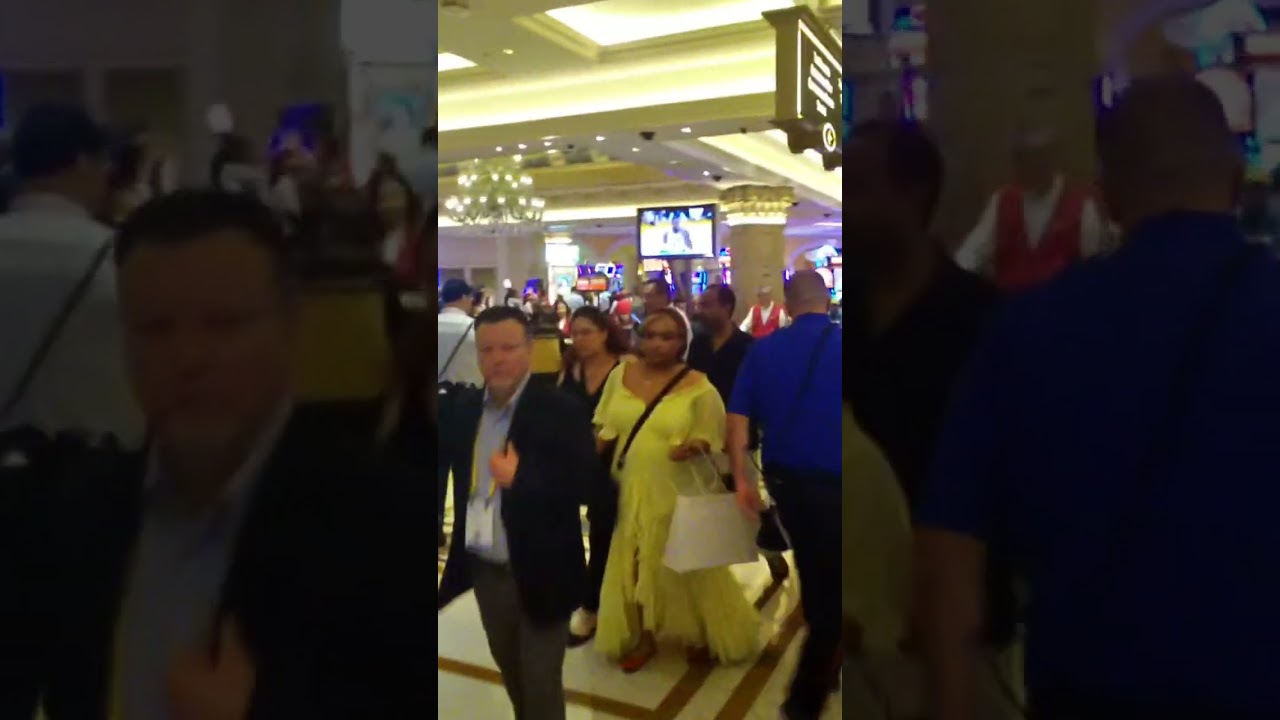 Guy gets arrested while playing Baccarat in Las Vegas Australian Casino #Venetian #ThatCasinoLife #Gambling